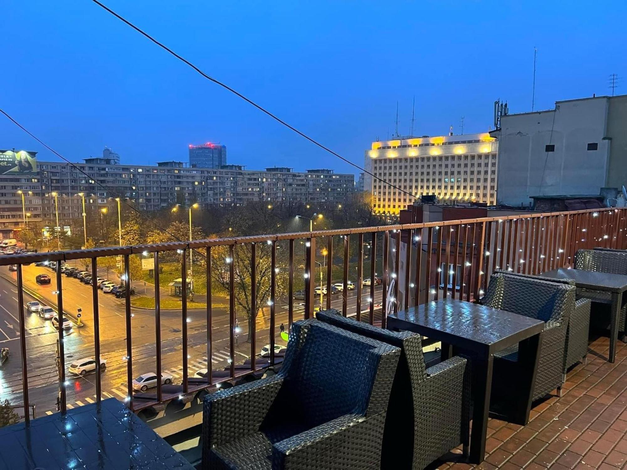 Hotel Reina Bukarest Exteriör bild